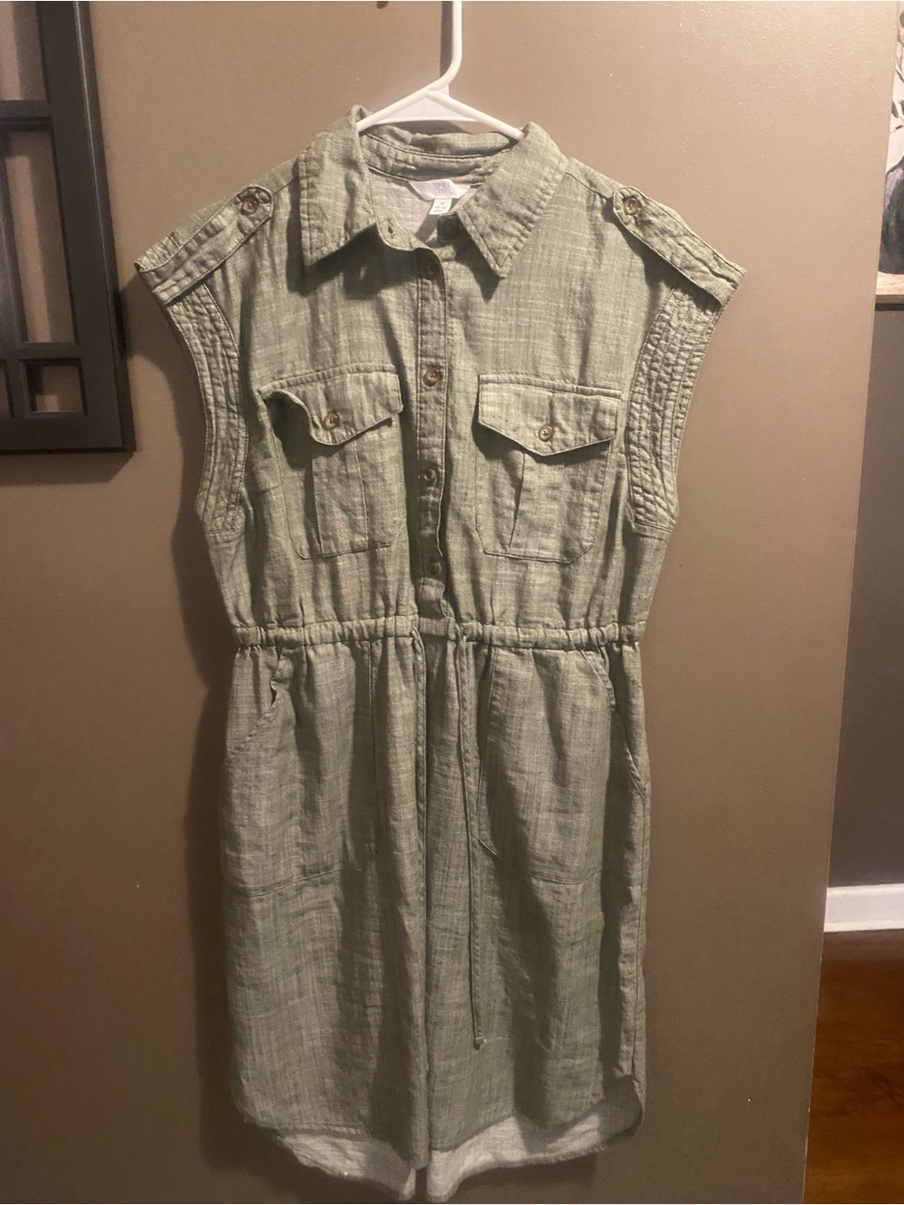 Time and Tru Sleeveless Button-Front Midi Dress in Sage Green